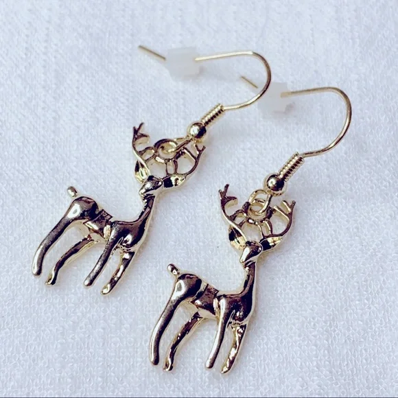 ❣️$25/3❣️ Gold Plated Deer Dangle Earrings - Picture 1 of 7
